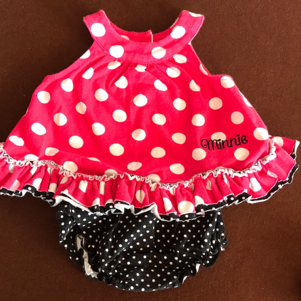 Rompers - Picture 1 of 4